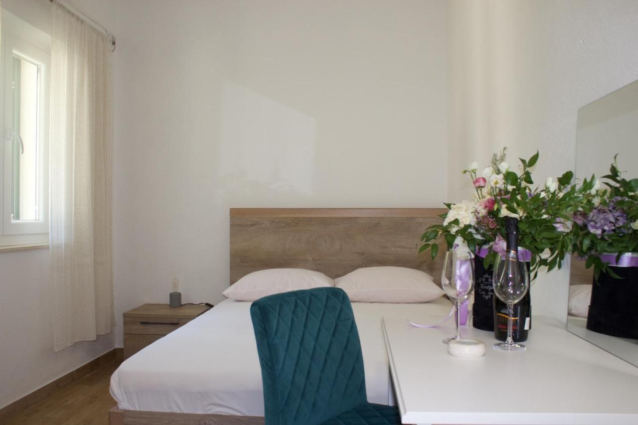 Apartmani Bauk Pucisca Exterior foto