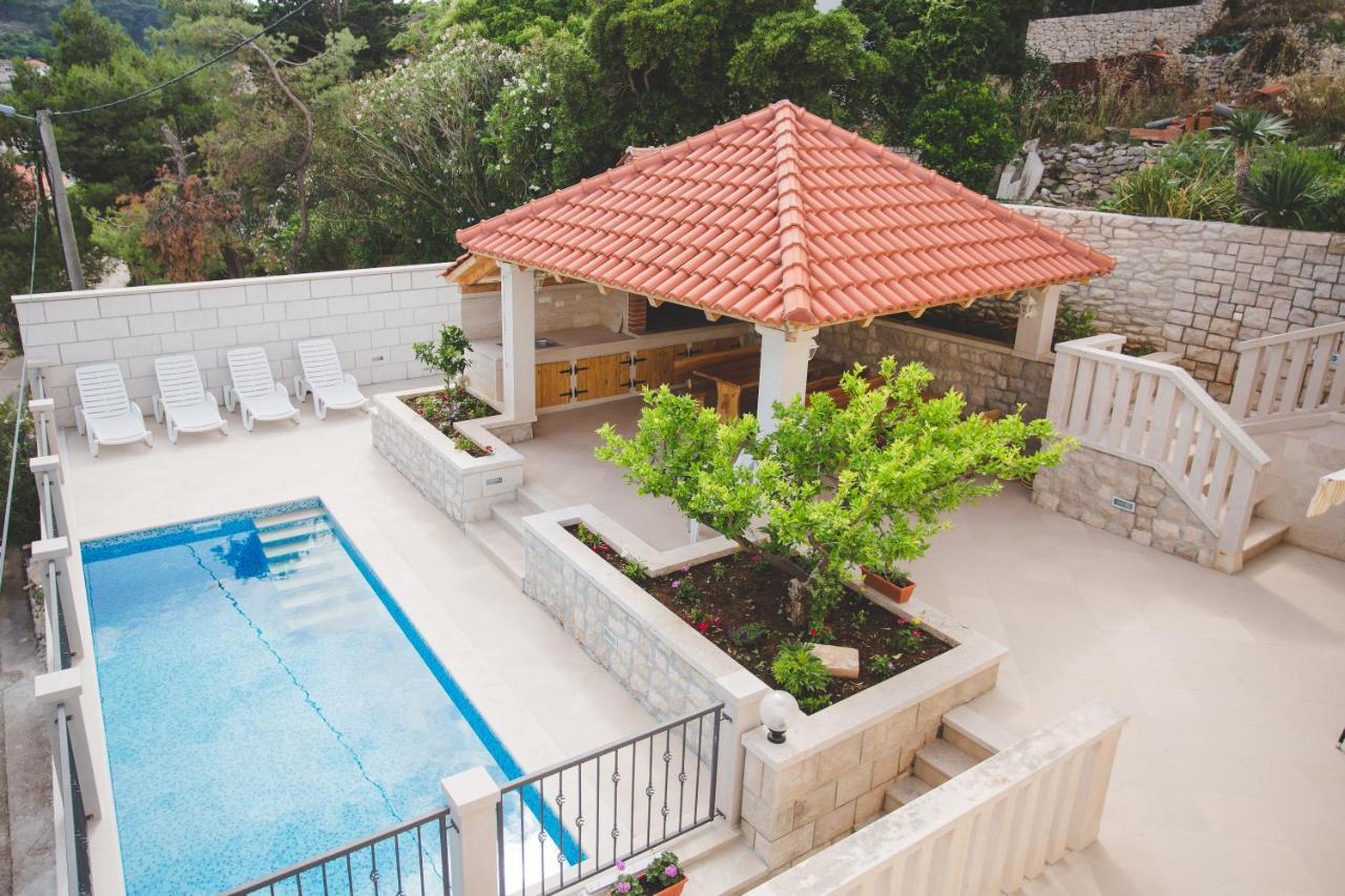 Apartmani Bauk Pucisca Exterior foto