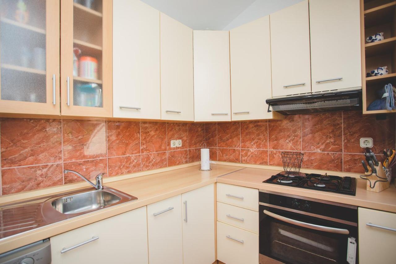 Apartmani Bauk Pucisca Exterior foto