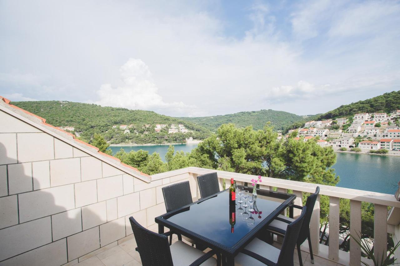 Apartmani Bauk Pucisca Exterior foto