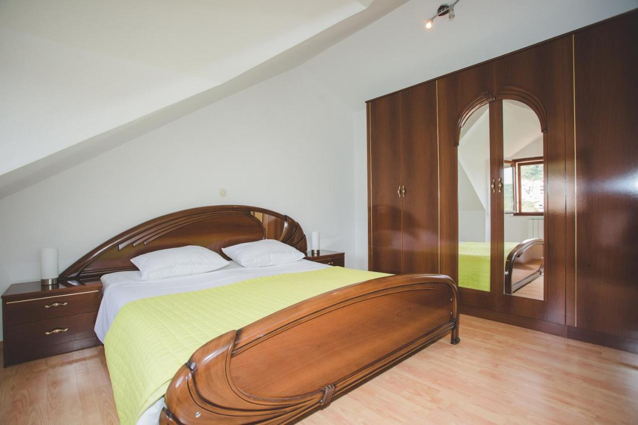 Apartmani Bauk Pucisca Exterior foto